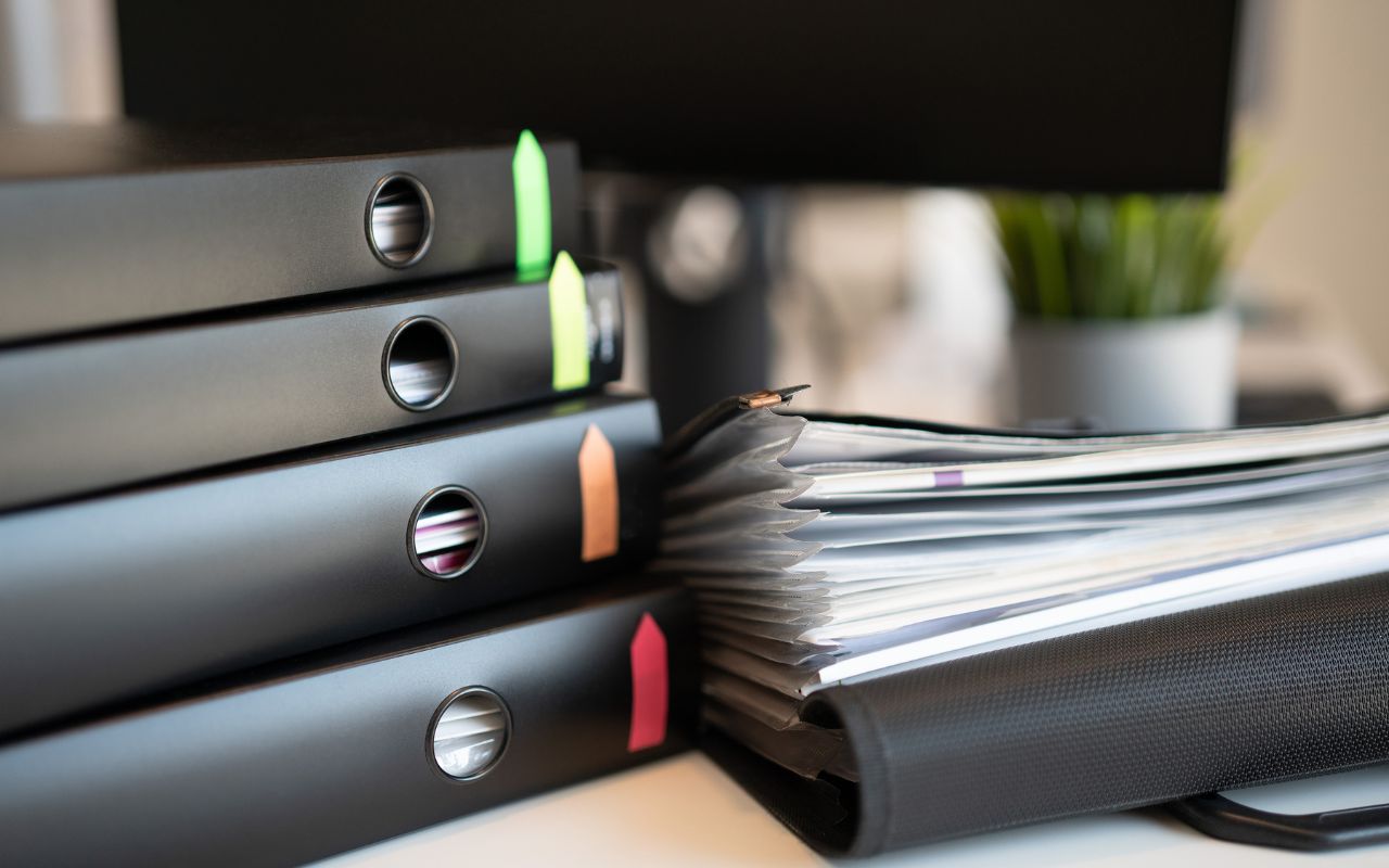organize documents for moving with a simple checklist and folders